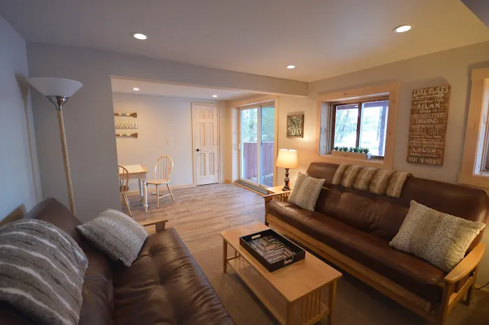 Twin Pines Chalet 4