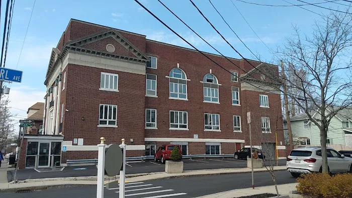 Winthrop Beach Inn and Suites 4