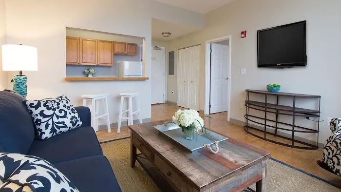 Winthrop Beach Inn and Suites 4