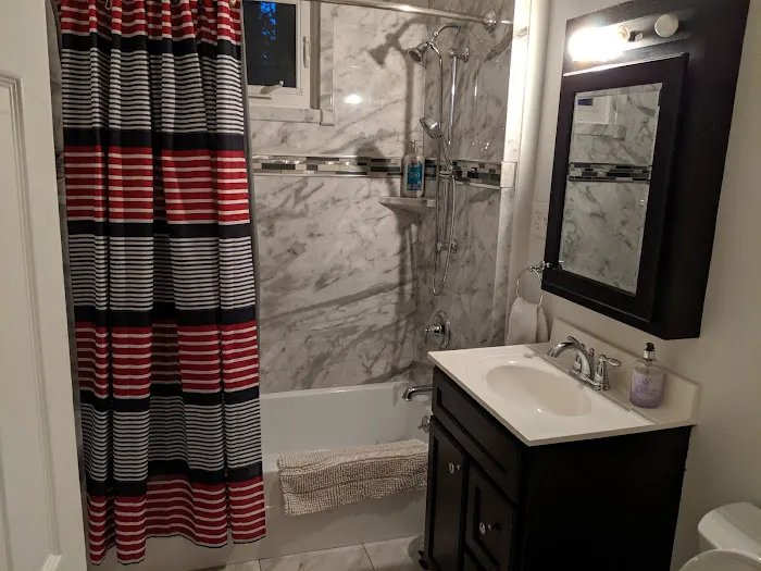 Boston Lodge & Suites 5