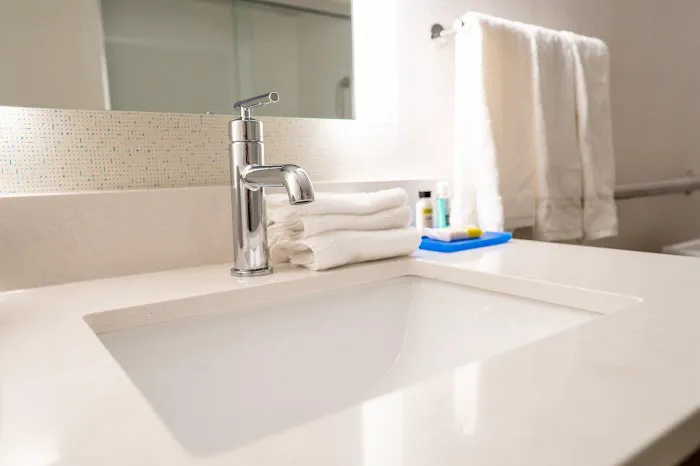Holiday Inn Express Boston by IHG 5
