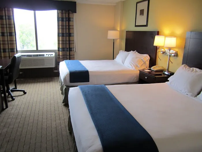 Holiday Inn Express Boston by IHG 5
