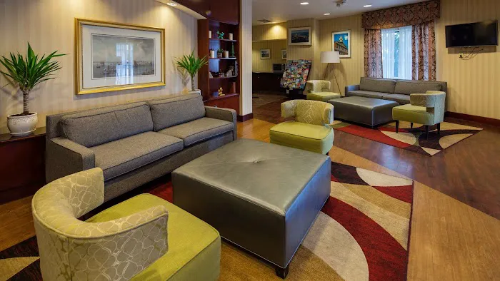 Best Western Plus Boston Hotel 5