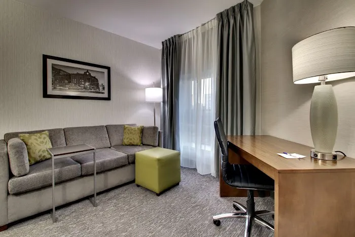 Best Western Plus Boston Hotel 5