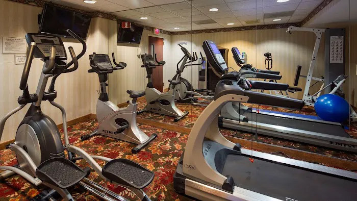 Best Western Plus Boston Hotel 5