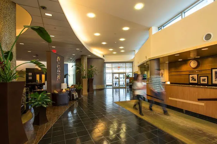 Hampton Inn & Suites Boston Crosstown Center 5