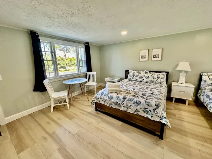 Sandy Neck Motel 5