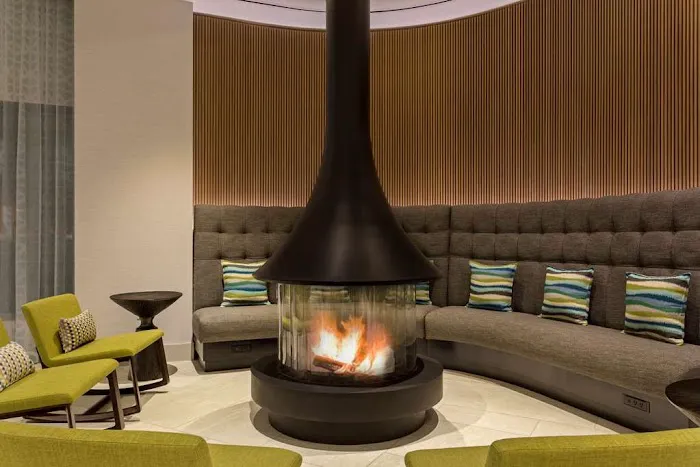 Hilton Garden Inn Boston Brookline 5