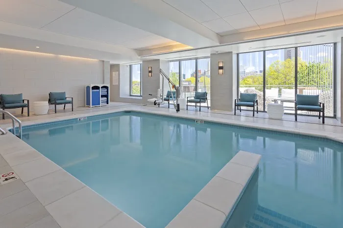 Hilton Garden Inn Boston Brookline 5