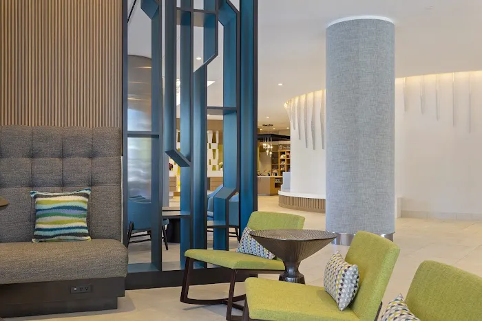 Hilton Garden Inn Boston Brookline 5