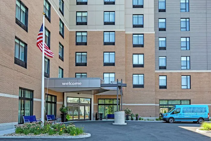 Hampton Inn and Suites Boston/Waltham 5