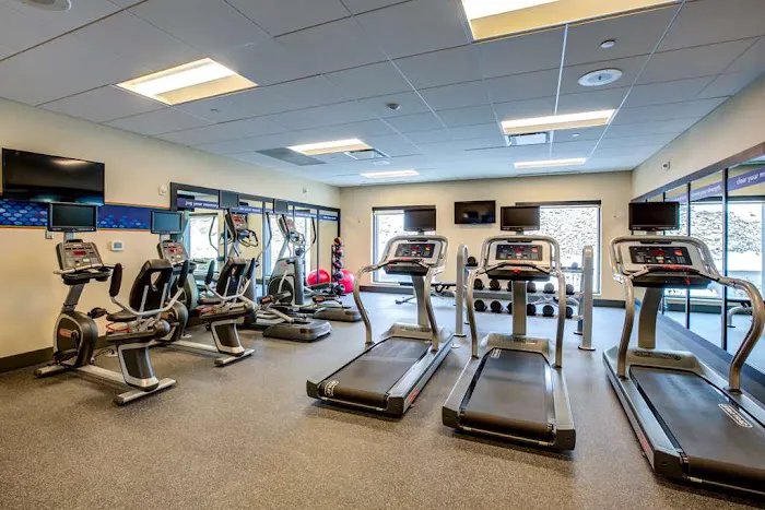 Hampton Inn and Suites Boston/Waltham 5