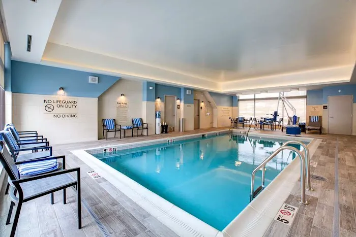 Hampton Inn and Suites Boston/Waltham 5