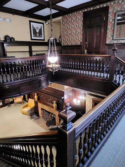 Longwood Inn 5