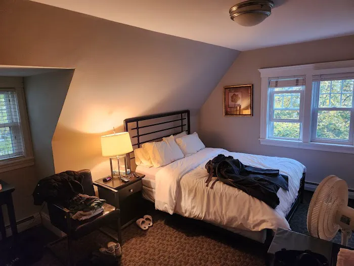 Longwood Inn 5
