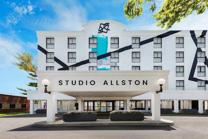 Studio Allston Hotel 5