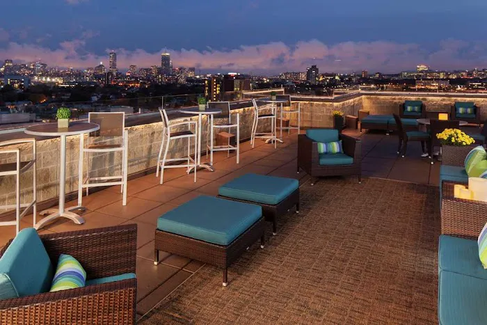 DoubleTree Suites by Hilton Hotel Boston - Cambridge 5