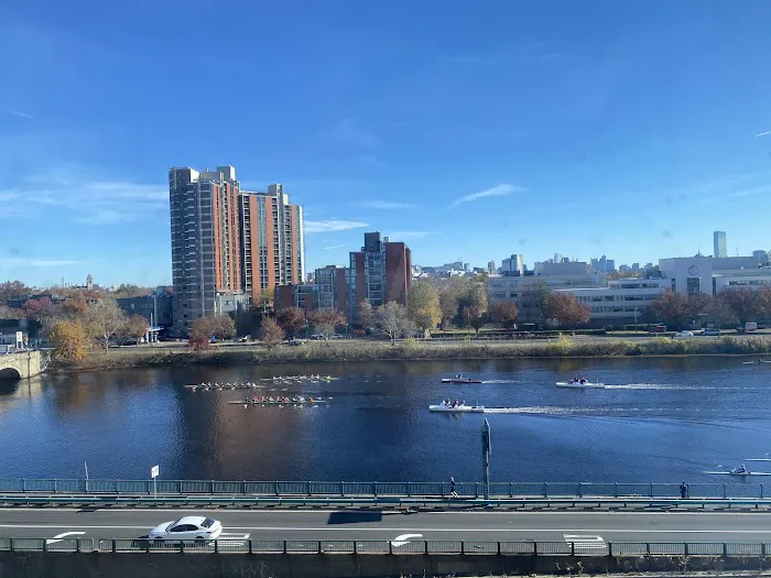 DoubleTree Suites by Hilton Hotel Boston - Cambridge 5