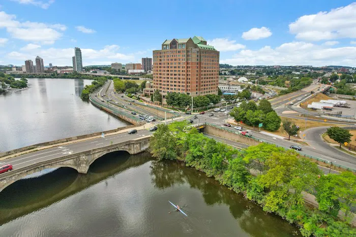 DoubleTree Suites by Hilton Hotel Boston - Cambridge 5