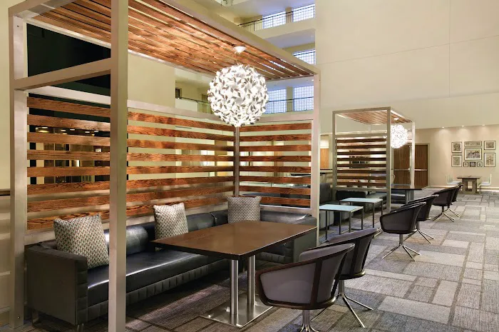 DoubleTree Suites by Hilton Hotel Boston - Cambridge 5