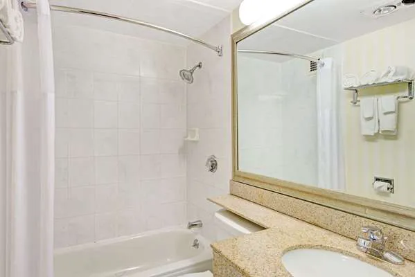 Days Hotel by Wyndham Methuen MA Conference Center 4
