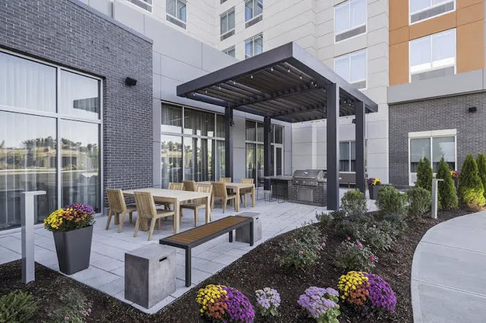 Homewood Suites by Hilton Boston Woburn 4