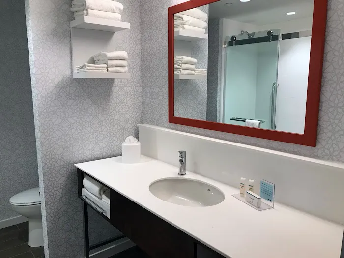 Hampton Inn Boston Woburn 4