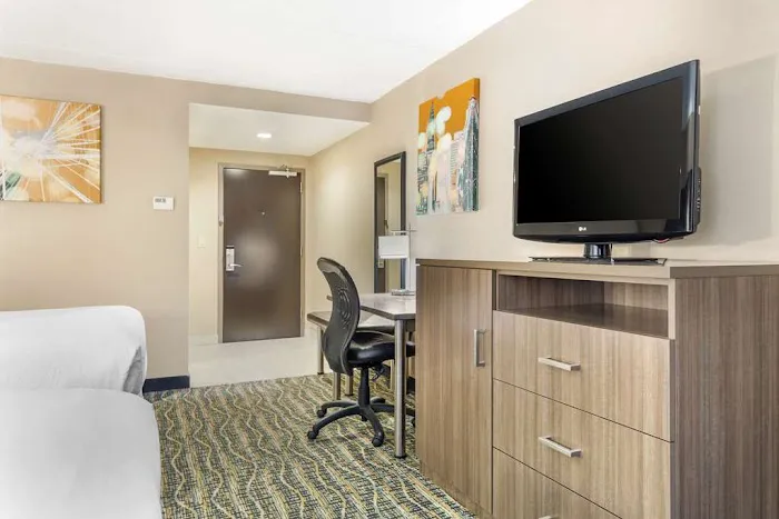 Best Western Plus New Englander 4