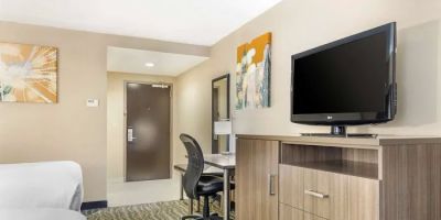 Best Western Plus New Englander
