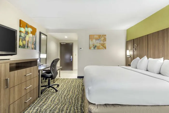 Best Western Plus New Englander 4