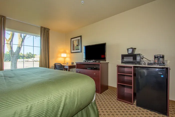 Cobblestone Inn & Suites - Corry 4