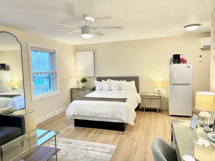 Magnolia Lodge 4