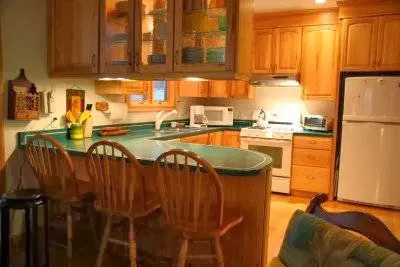 Heather's Inn 4