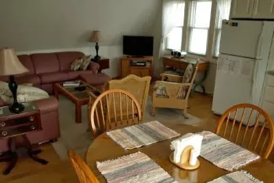 Heather's Inn 4