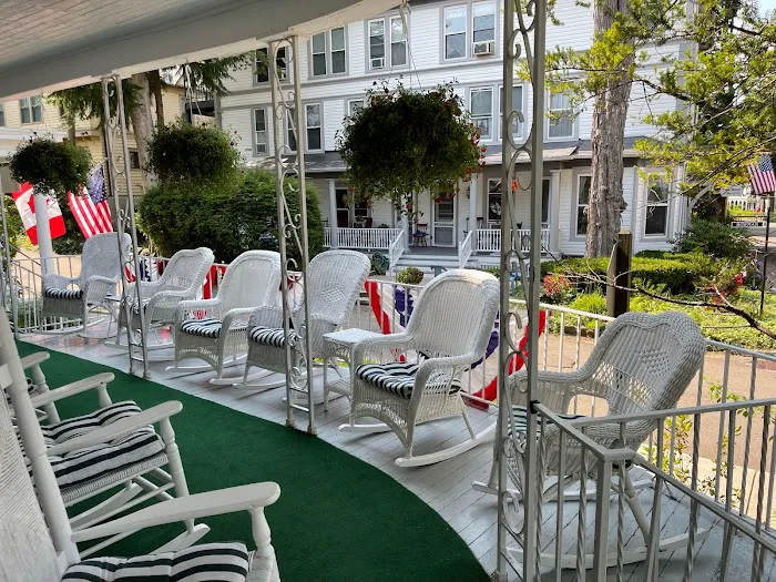 Carey Inn - A Historic Inn in Chautauqua 4