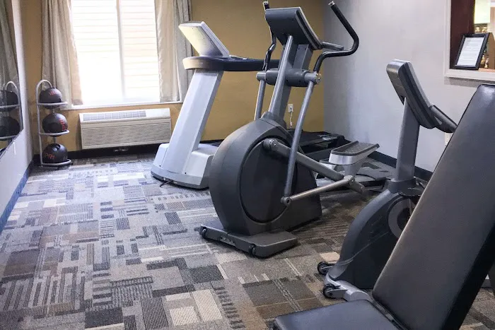 Quality Inn 4