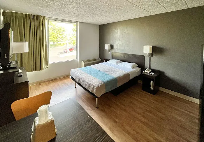 Studio 6 Suites Clarion, PA 4