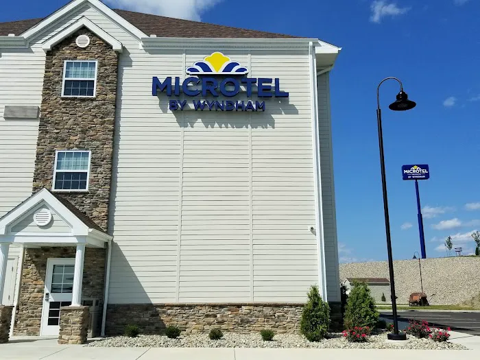 Microtel Inn & Suites by Wyndham Clarion 4