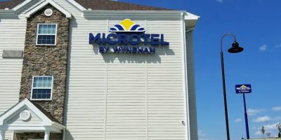 Microtel Inn & Suites by Wyndham Clarion