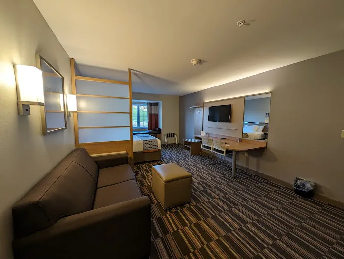 Microtel Inn & Suites by Wyndham Clarion 4
