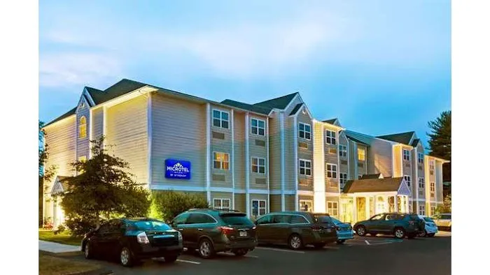 Microtel Inn & Suites by Wyndham York 4