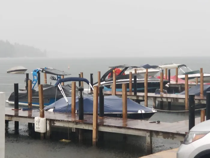 Windrifter Yacht Club 5