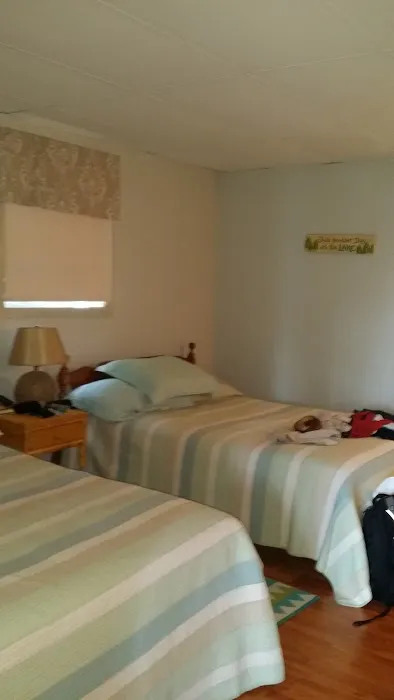 Mirror Lake Lodging 5