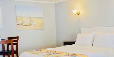 Drakes Island Resort