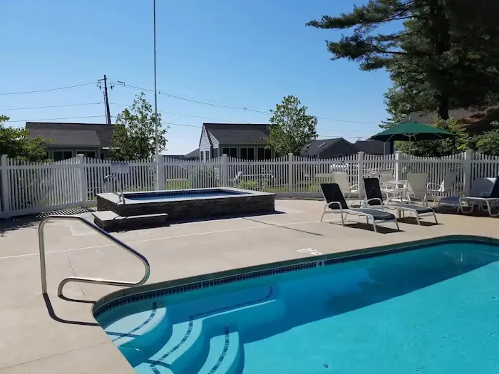 Seagull Resort and Condominiums 4