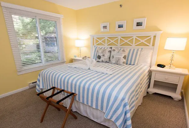 Elmwood Resort Hotel 4
