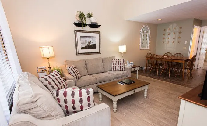 Elmwood Resort Hotel 4