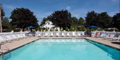 Elmwood Resort Hotel