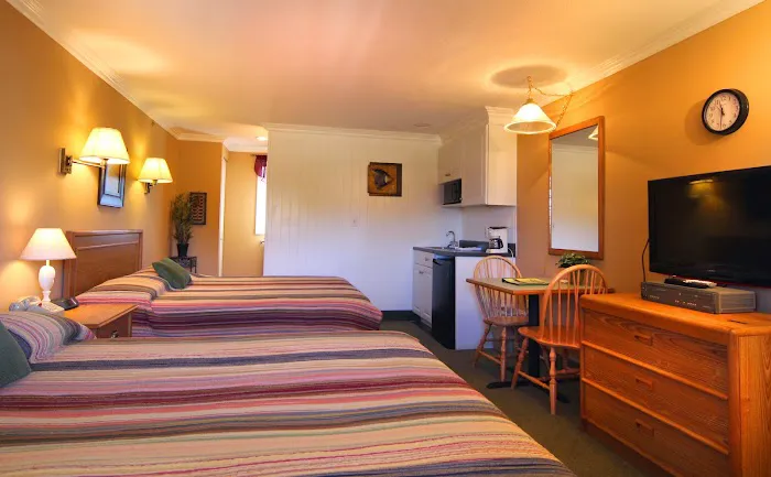 Sea Mist Resort Motel 4
