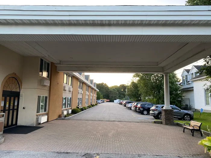 Best Western Plus The Inn at Hampton 5
